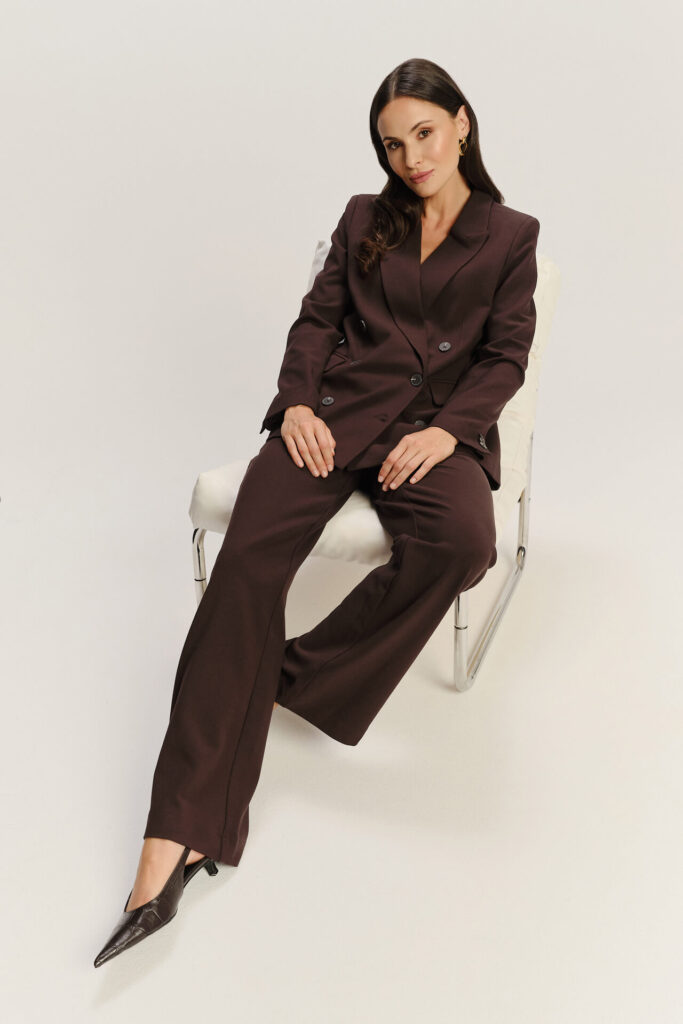 Czekoladowy total look na jesień 2