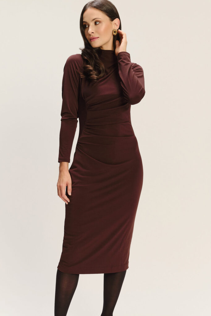 Czekoladowy total look na jesień 4