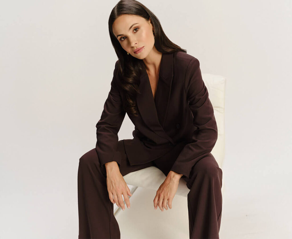 Czekoladowy total look na jesień